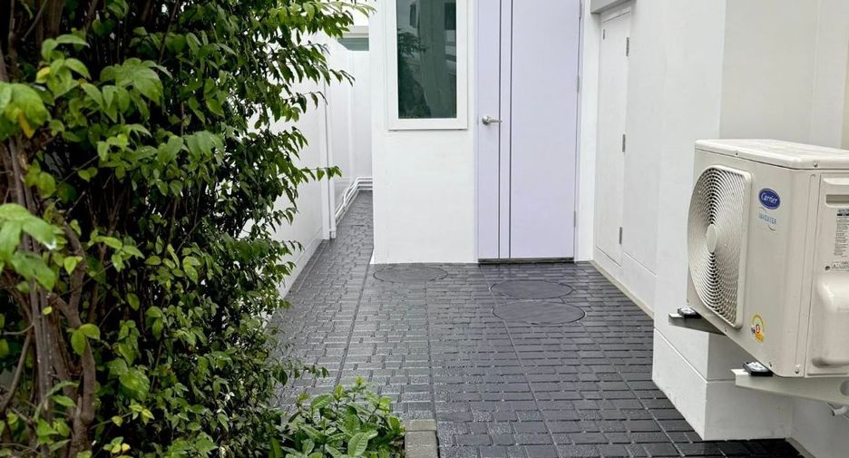 Haus zur Miete mit 4 Zimmer in Bang Phli, Samut Prakan