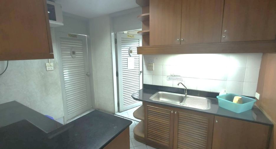 For sale retail Space in Khlong Toei, Bangkok