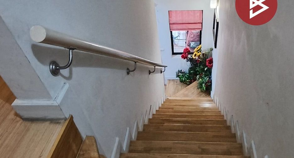 Reihenhaus zum Kauf mit 3 Zimmer in Bang Khae, Bangkok