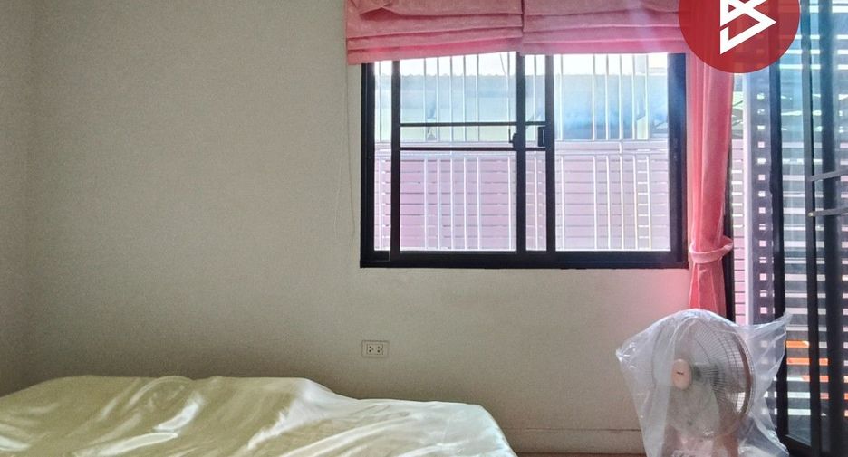Reihenhaus zum Kauf mit 3 Zimmer in Bang Khae, Bangkok