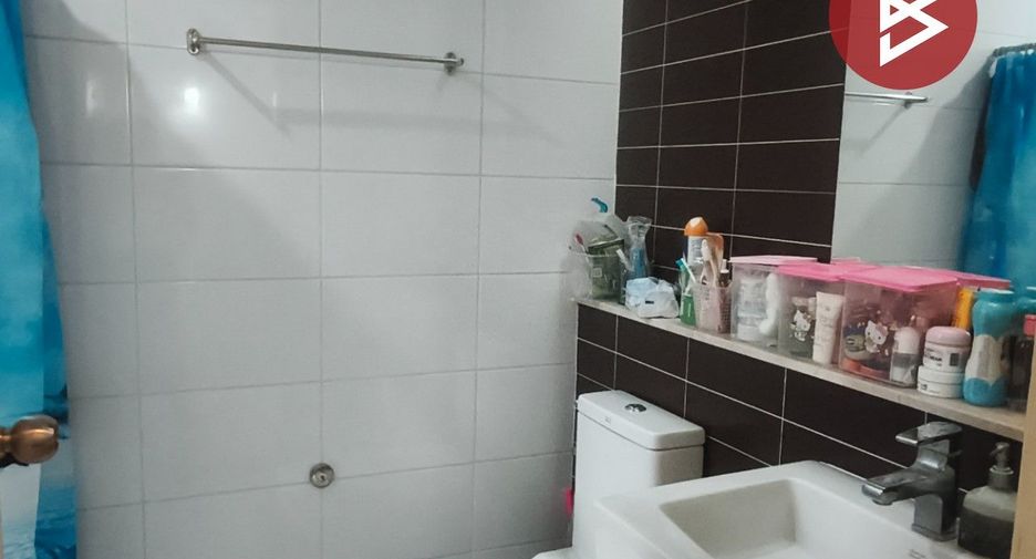 Reihenhaus zum Kauf mit 3 Zimmer in Bang Khae, Bangkok