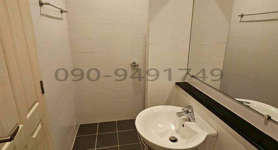 For sale 3 bedrooms house in Saphan Sung, Bangkok