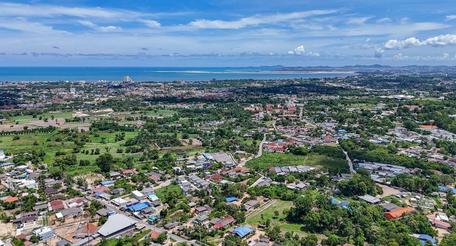 For sale 3 bedrooms house in East Pattaya, Pattaya