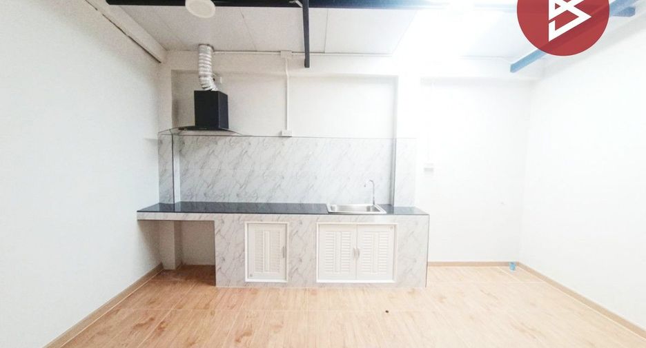 For sale 1 bed townhouse in Ban Pho, Chachoengsao