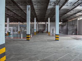 Аренда торговое помещение в Кхлонг Тоеи, Бангкок