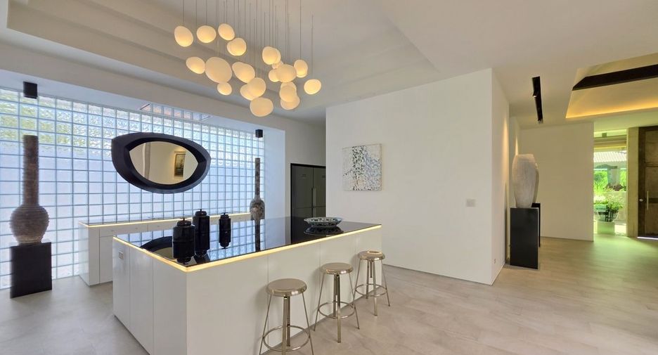 For sale 4 bedrooms house in South Pattaya, Pattaya