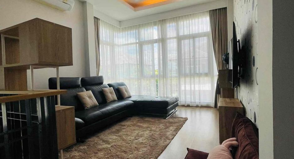 For rent 3 bedrooms house in East Pattaya, Pattaya