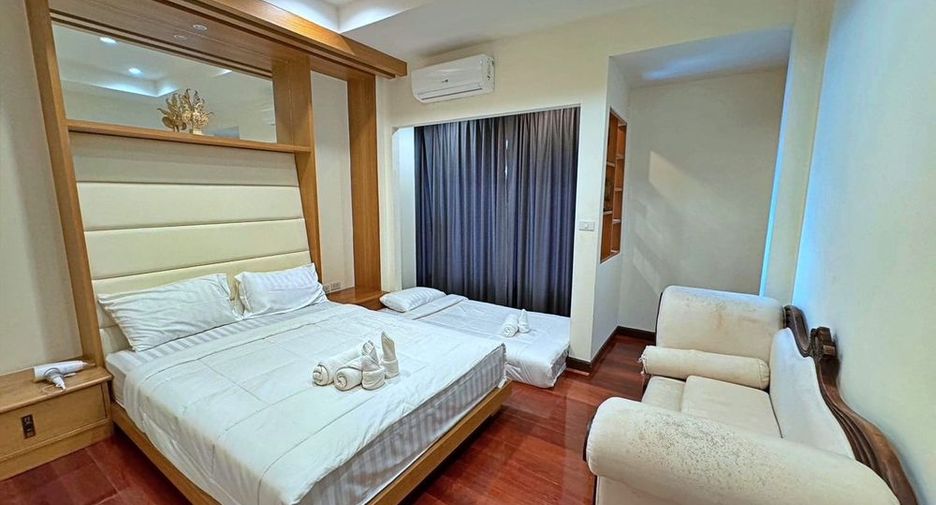 For rent 5 bedrooms villa in Central Pattaya, Pattaya