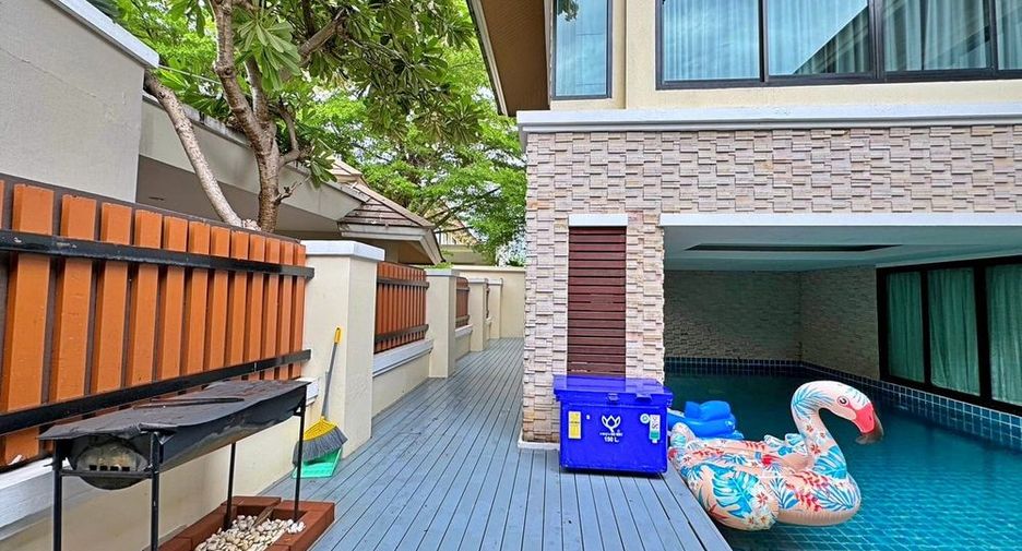 For rent 5 bedrooms villa in Central Pattaya, Pattaya
