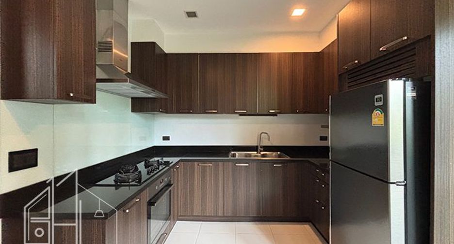 For rent 2 ベッドルーム condo in Watthana, Bangkok