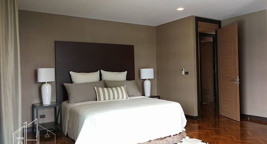 For rent 2 ベッドルーム condo in Watthana, Bangkok