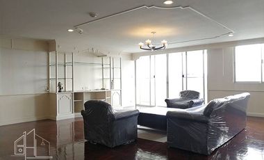 For rent 3 bedrooms condo in Watthana, Bangkok