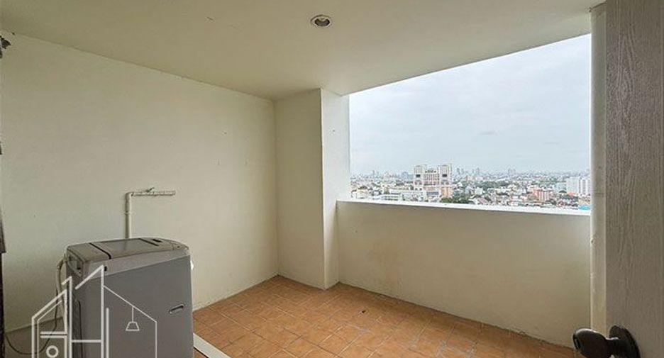 Condo en alquiler de 3 habitaciones en Watthana, Bangkok