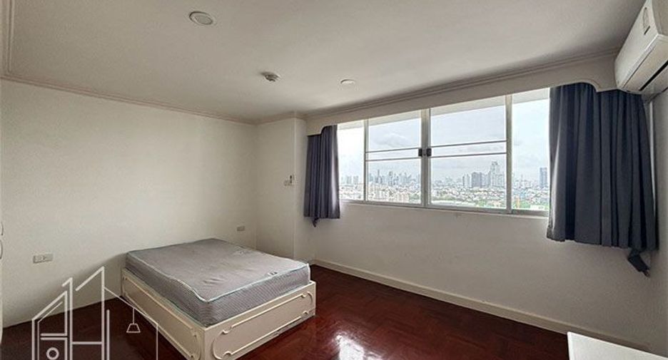 Condo en alquiler de 3 habitaciones en Watthana, Bangkok