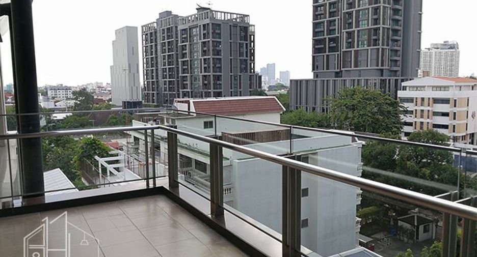 For rent 2 ベッドルーム apartment in Watthana, Bangkok