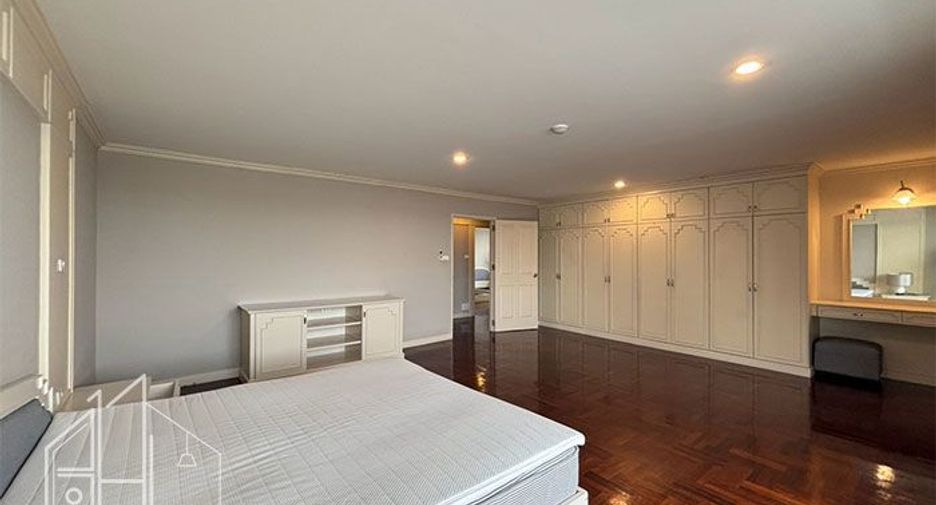 Apartamento en alquiler de 3 habitaciones en Watthana, Bangkok