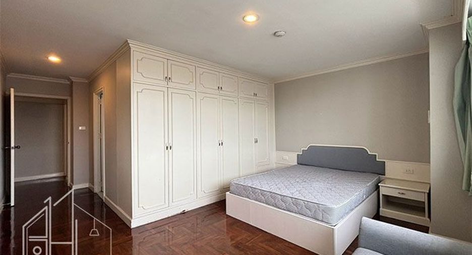 Apartamento en alquiler de 3 habitaciones en Watthana, Bangkok
