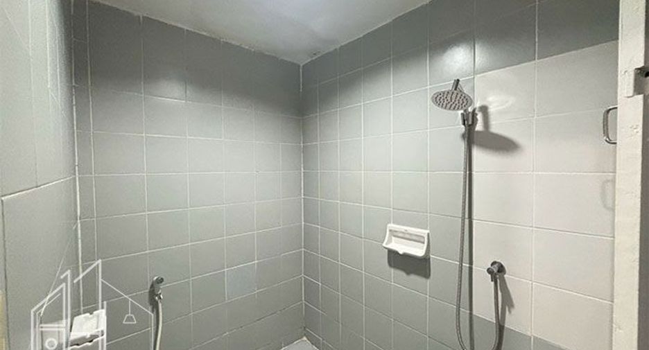 Apartamento en alquiler de 3 habitaciones en Watthana, Bangkok