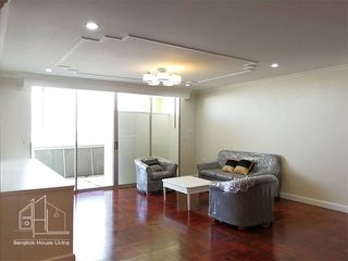 À louer 3 chambres condo à Watthana, Bangkok