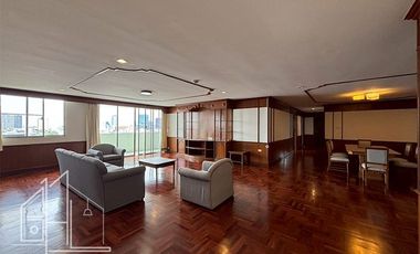 For rent 3 bedrooms condo in Watthana, Bangkok