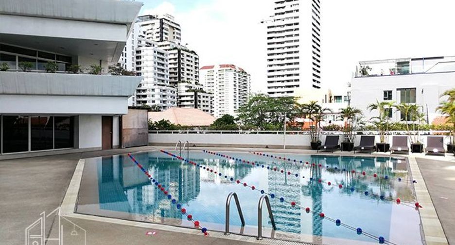 For rent 3 bedrooms condo in Watthana, Bangkok