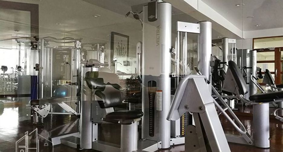 For rent 3 bedrooms condo in Watthana, Bangkok