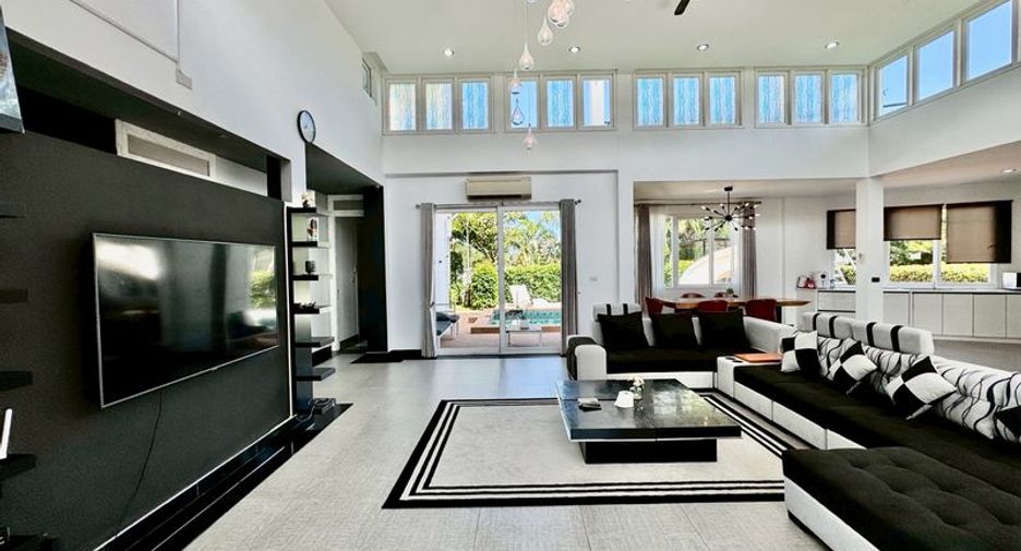 For rent and for sale 4 bedrooms house in Sattahip, Chonburi