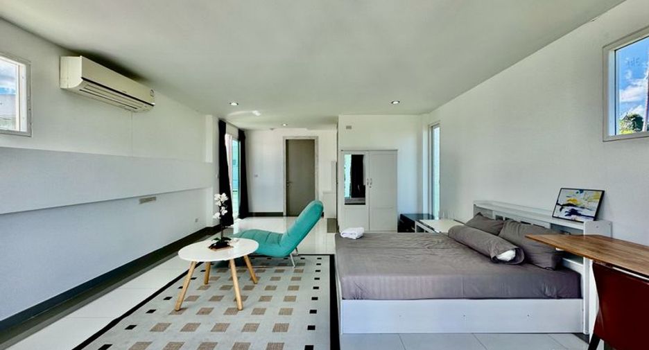 For rent and for sale 4 bedrooms house in Sattahip, Chonburi
