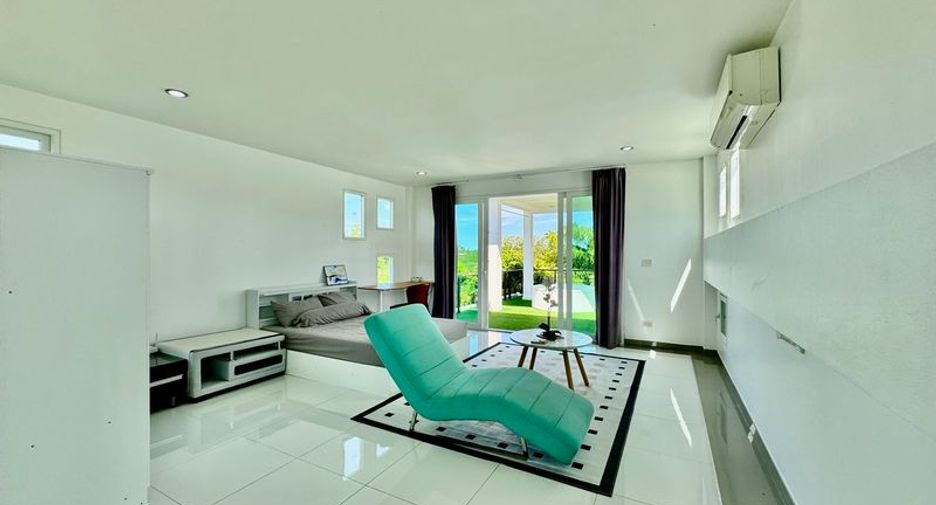 For rent and for sale 4 bedrooms house in Sattahip, Chonburi