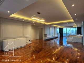 For rent 4 bedrooms condo in Watthana, Bangkok
