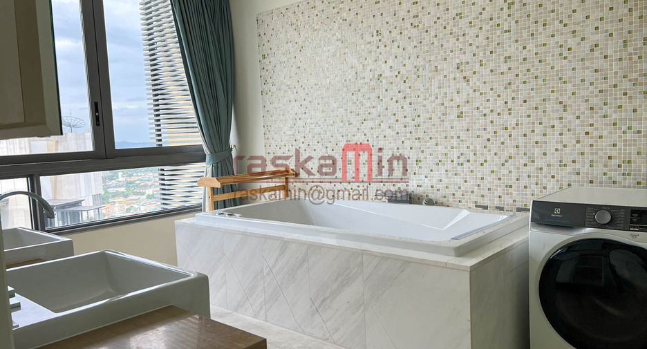 For sale 4 ベッドルーム condo in North Pattaya, Pattaya