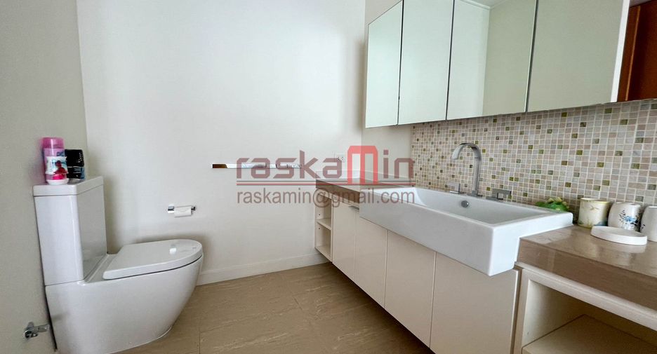 For sale 4 ベッドルーム condo in North Pattaya, Pattaya