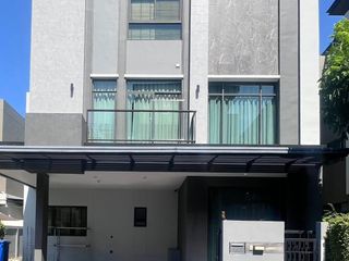 出租 和 出售 3 卧室 独立屋 在 Phra Khanong, 曼谷