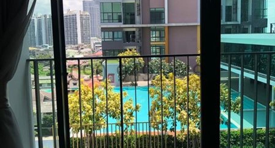 For sale 2 ベッドルーム condo in Bang Na, Bangkok