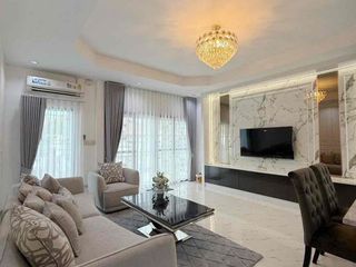 For rent 3 bedrooms villa in Bang Lamung, Chonburi