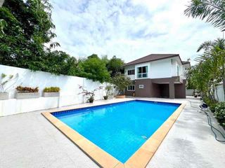 À louer 5 chambres villa à Bang Lamung, Chonburi