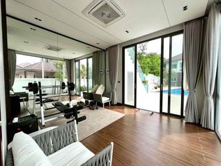 À louer 5 chambres villa à Bang Lamung, Chonburi