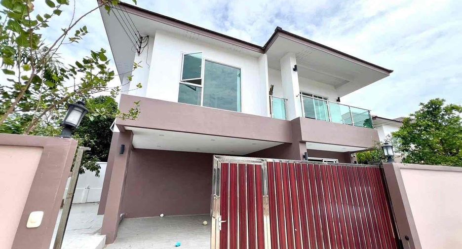 À louer 5 chambres villa à East Pattaya, Pattaya