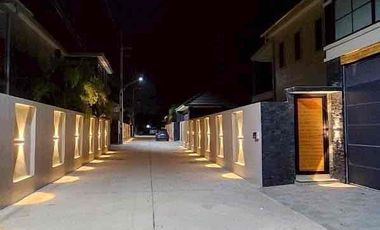 For sale and for rent 5 bedrooms villa in East Pattaya, Pattaya