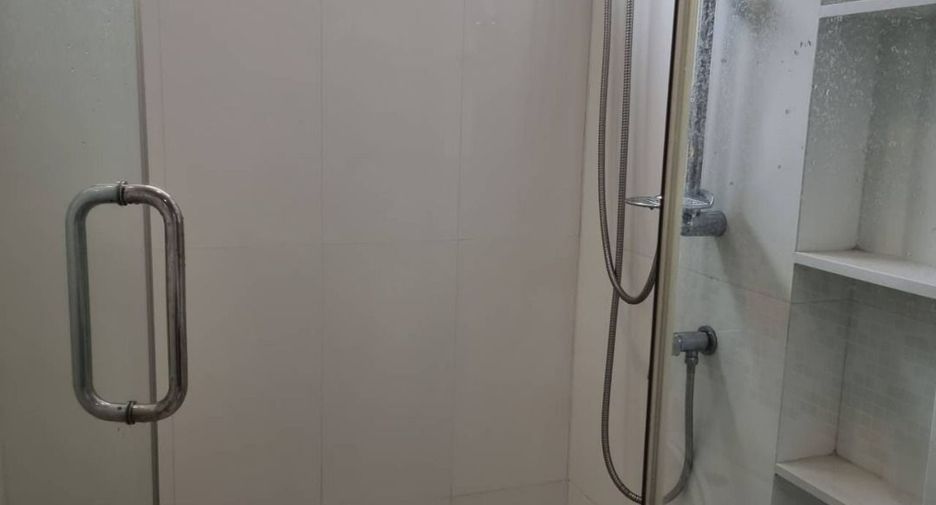 Condo en alquiler de 1 habitaciones en Bang Na, Bangkok