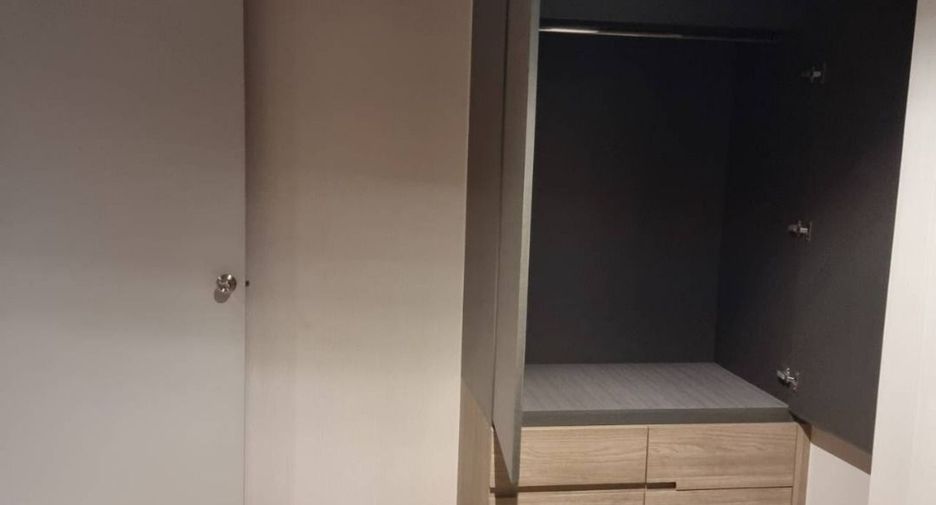 Condo en alquiler de 1 habitaciones en Bang Na, Bangkok