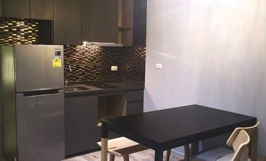 Condo en alquiler de 1 habitaciones en Bang Na, Bangkok