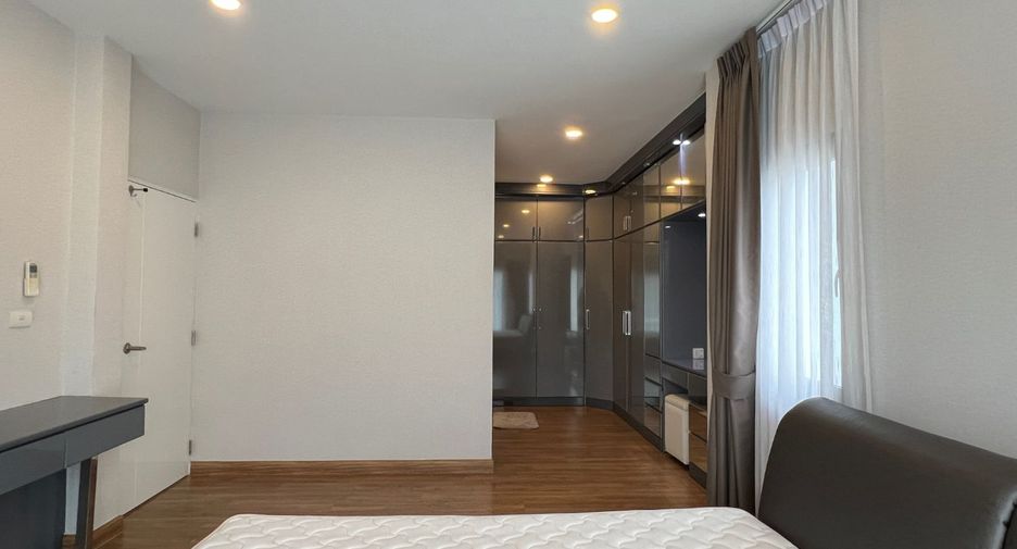 Casa en venta de 4 habitaciones en Prawet, Bangkok