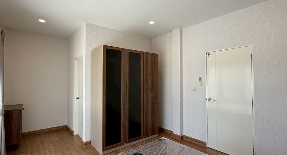 Casa en venta de 4 habitaciones en Prawet, Bangkok