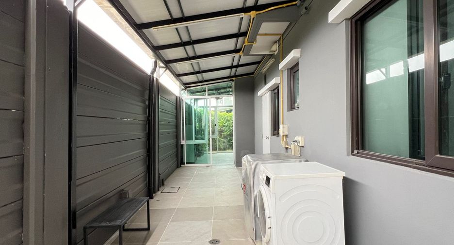 Casa en venta de 4 habitaciones en Prawet, Bangkok