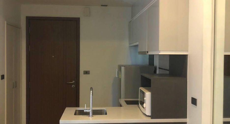 For rent 1 Beds condo in Khlong Toei, Bangkok