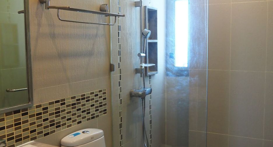 Condo en alquiler de 2 habitaciones en Watthana, Bangkok