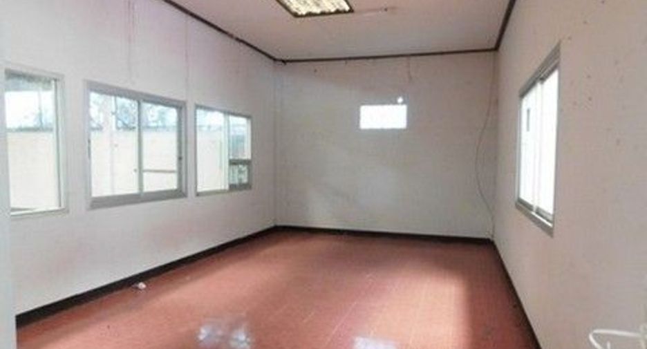 À vendre 1 chambre entrepôt à Sanom, Surin