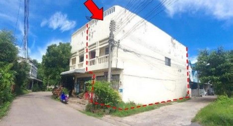 出售 1 卧室 商业空间 在 Sanom, Surin