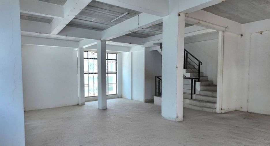 Gewerbefläche zum Kauf mit 5 Zimmer in Bang Bon, Bangkok
